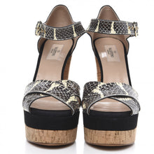 Load image into Gallery viewer, Valentino "Roccia" Cork Heel