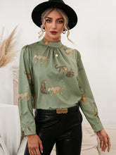 Load image into Gallery viewer, Leopard Graphic Mock Neck Puff Sleeve Blouse
