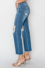 Load image into Gallery viewer, RISEN Mid Rise Distressed Cropped Flare Jeans
