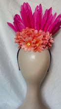 Load and play video in Gallery viewer, Fuchsia Queen Fascinator
