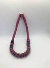 Load image into Gallery viewer, Vintage Rope necklace
