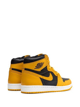 Load image into Gallery viewer, Air Jordan 1 Retro High OG Pollen
